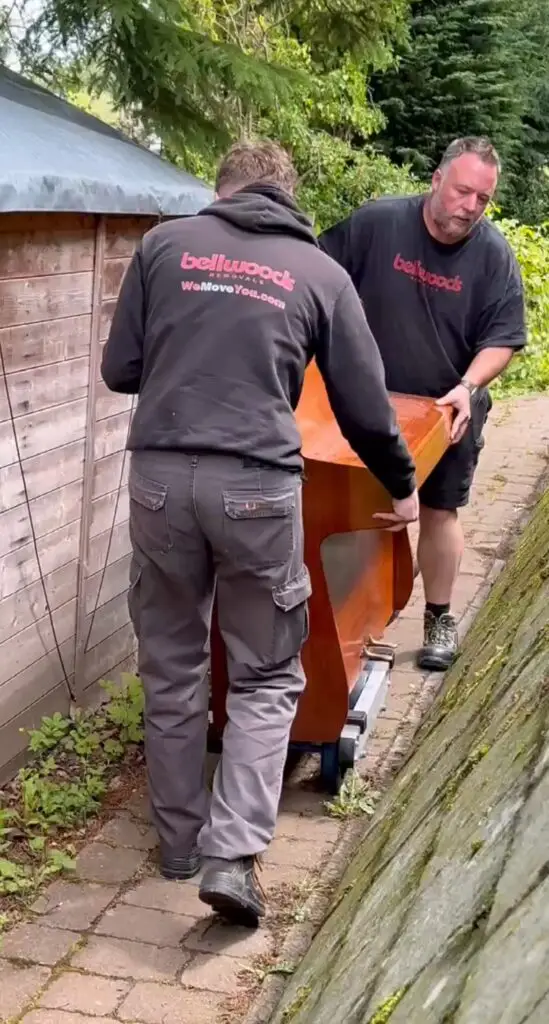 moving piano leeds